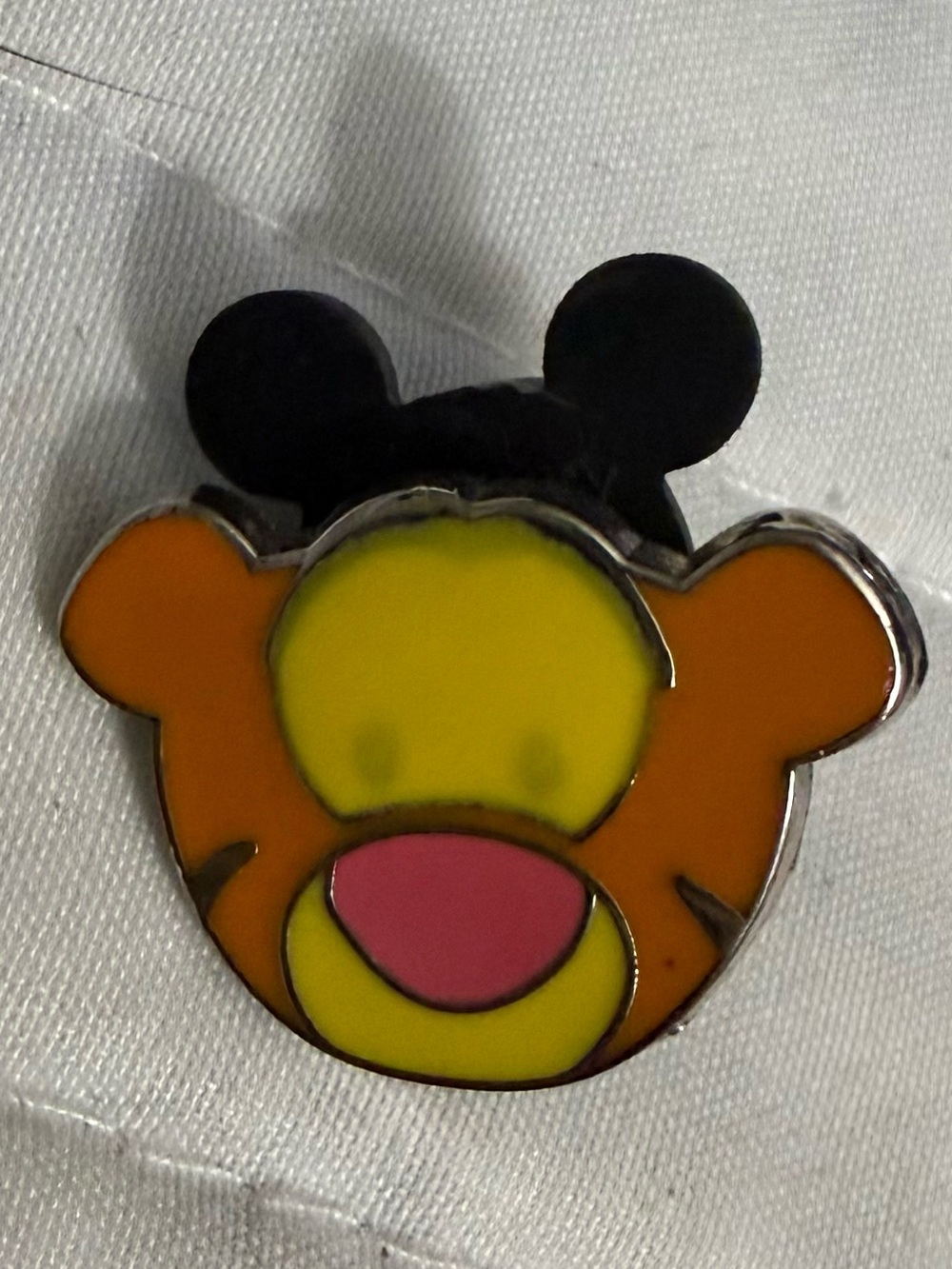 Disney Silver Mickey Head Pin Backing with Black Rubber Clutch